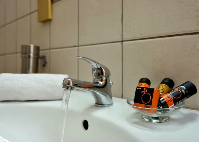 Feels Like * La Canée